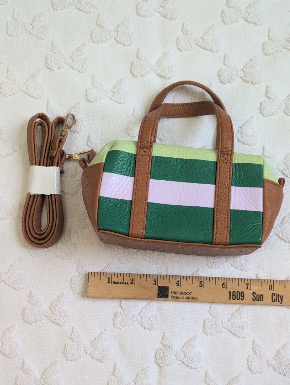 Snoopy Patch Mini Tote in Light Green & Brown - Picture 4 of 6
